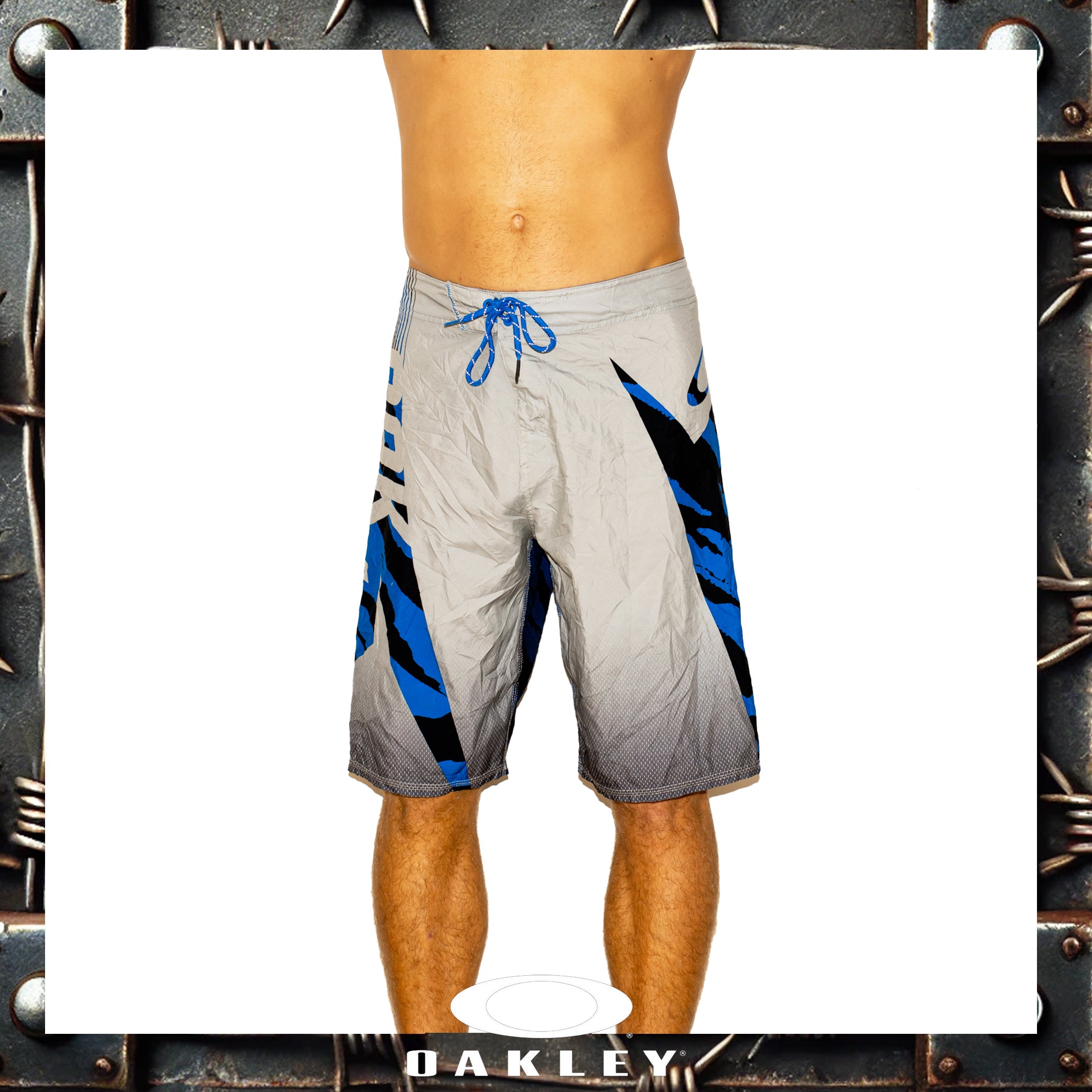Y2K Oakley Vault Tech Boardies (36")