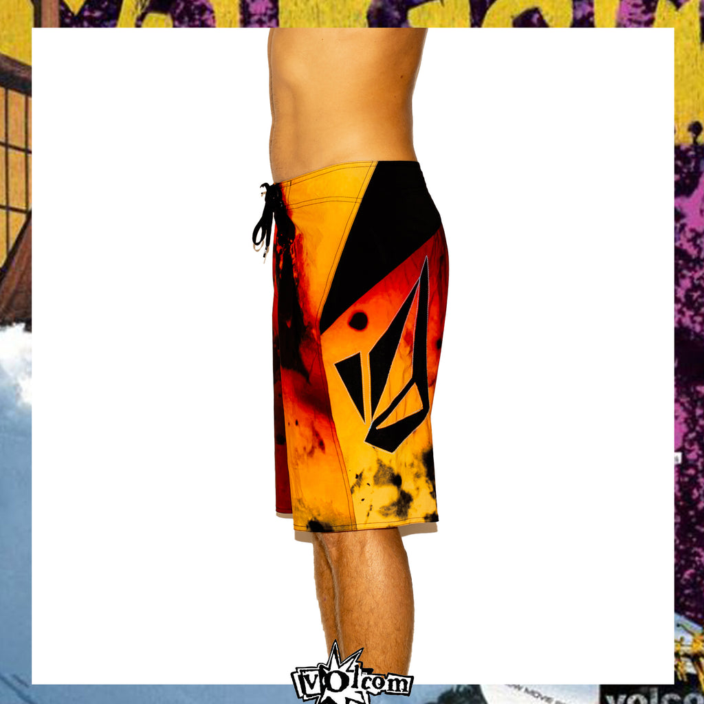 Y2K Volcom "Bruce Irons - Annihilator Signature Series" Boardies (32")