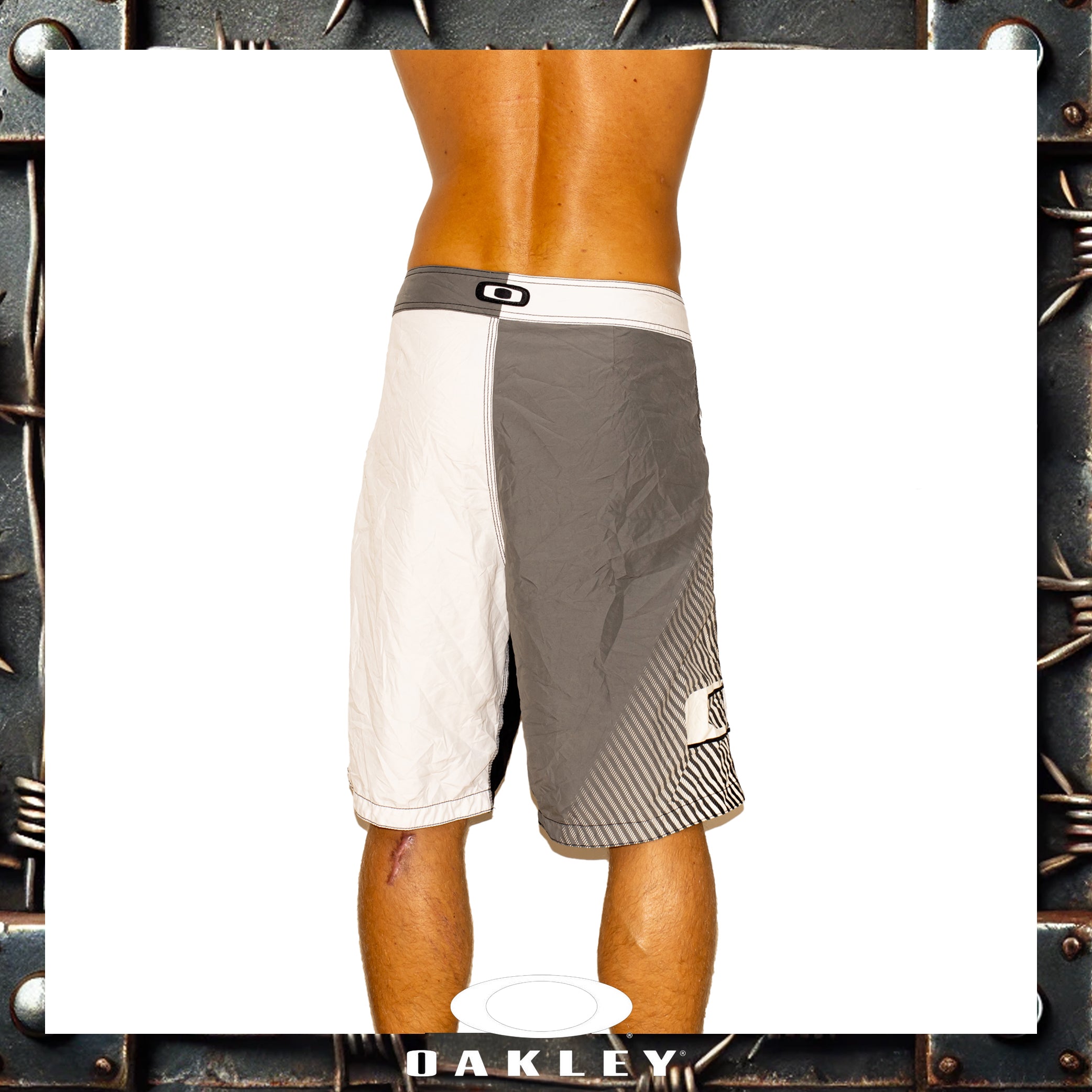 Y2K Oakley Vault Tech Boardies (36")