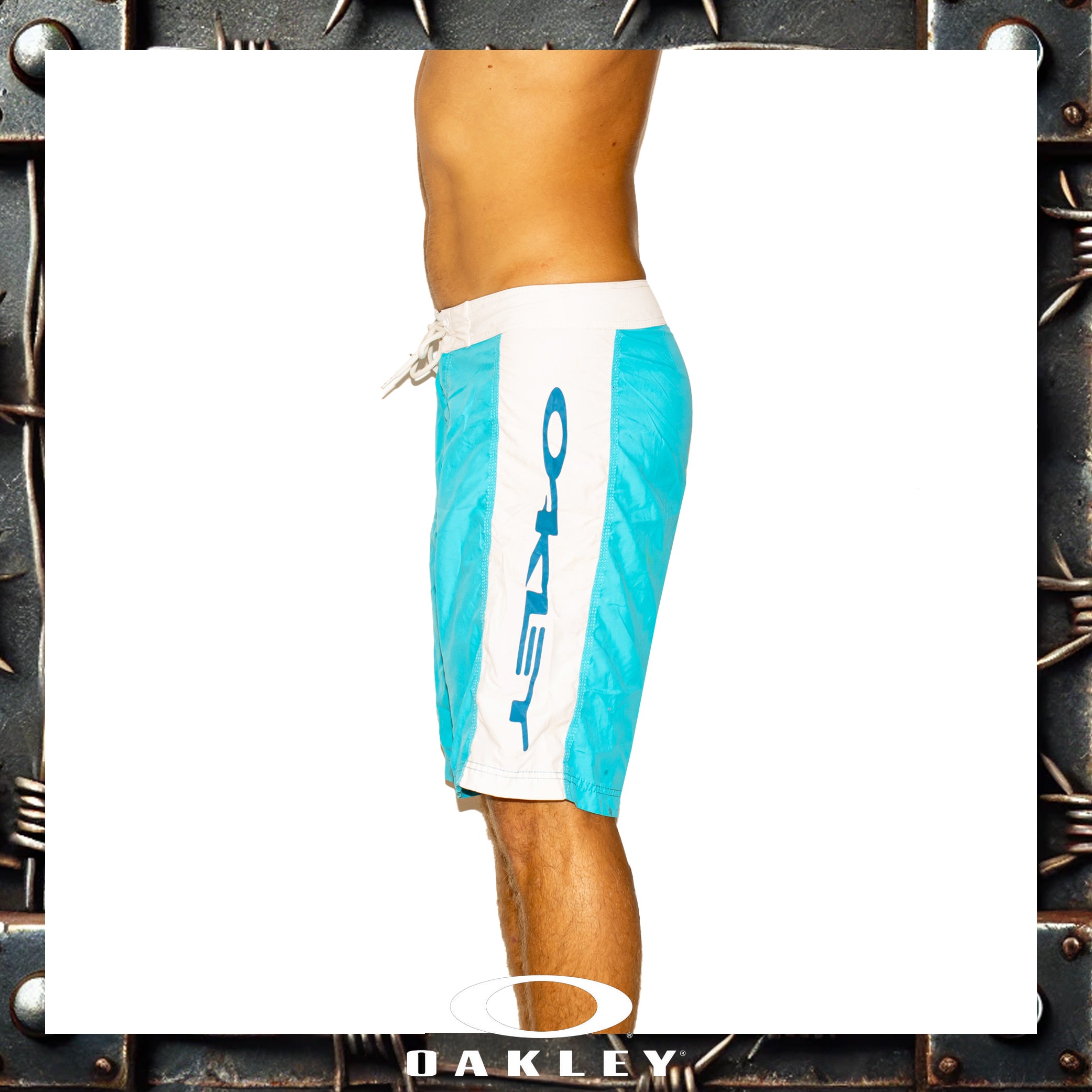 Y2K Oakley Vault Tech Boardies (30")