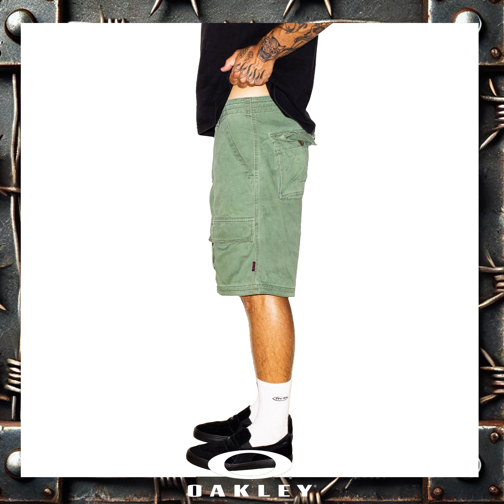 Y2K Oakley "Red Tag" Cargo Shorts (32")