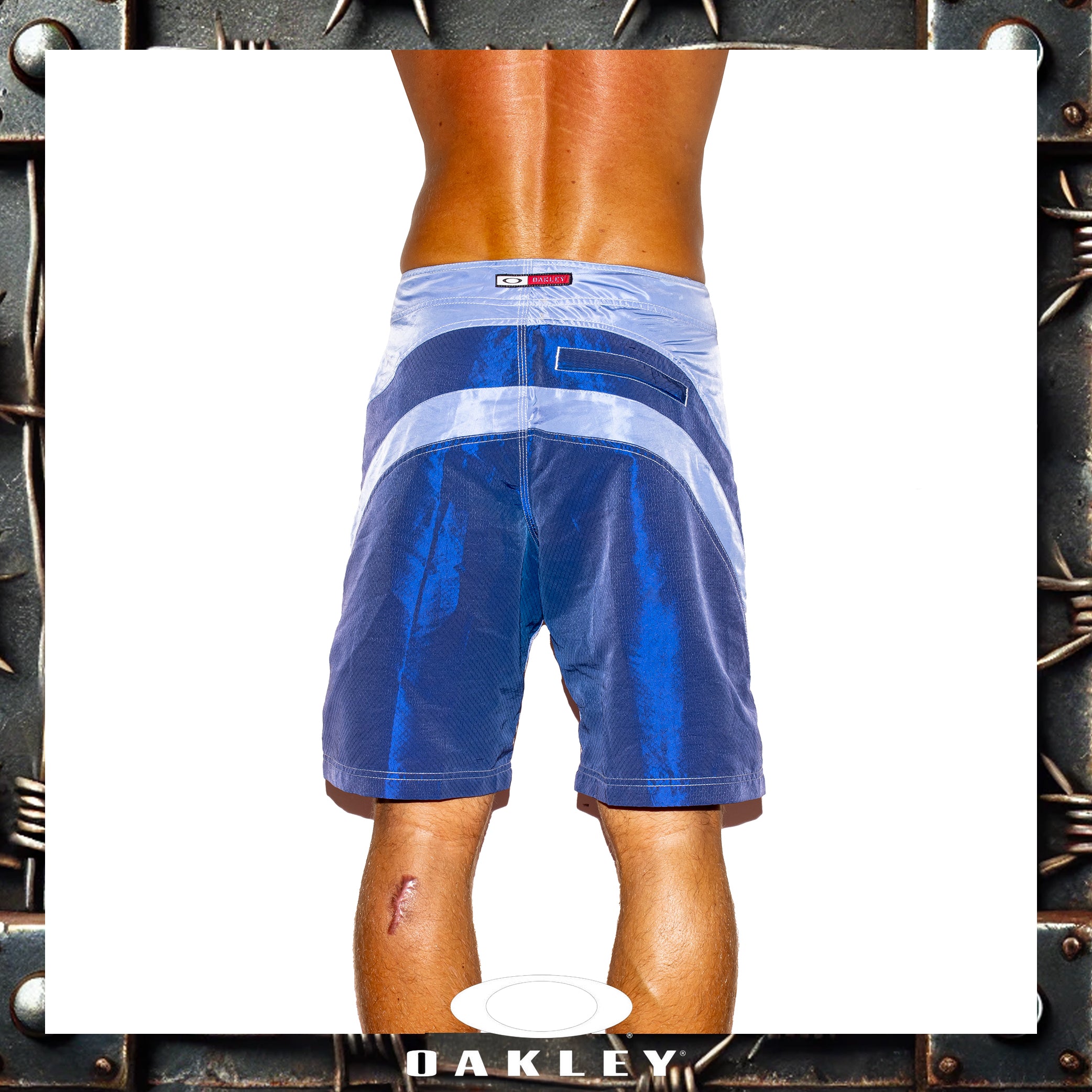 Y2K Oakley "Red Tag" Vault Tech Boardies (30")