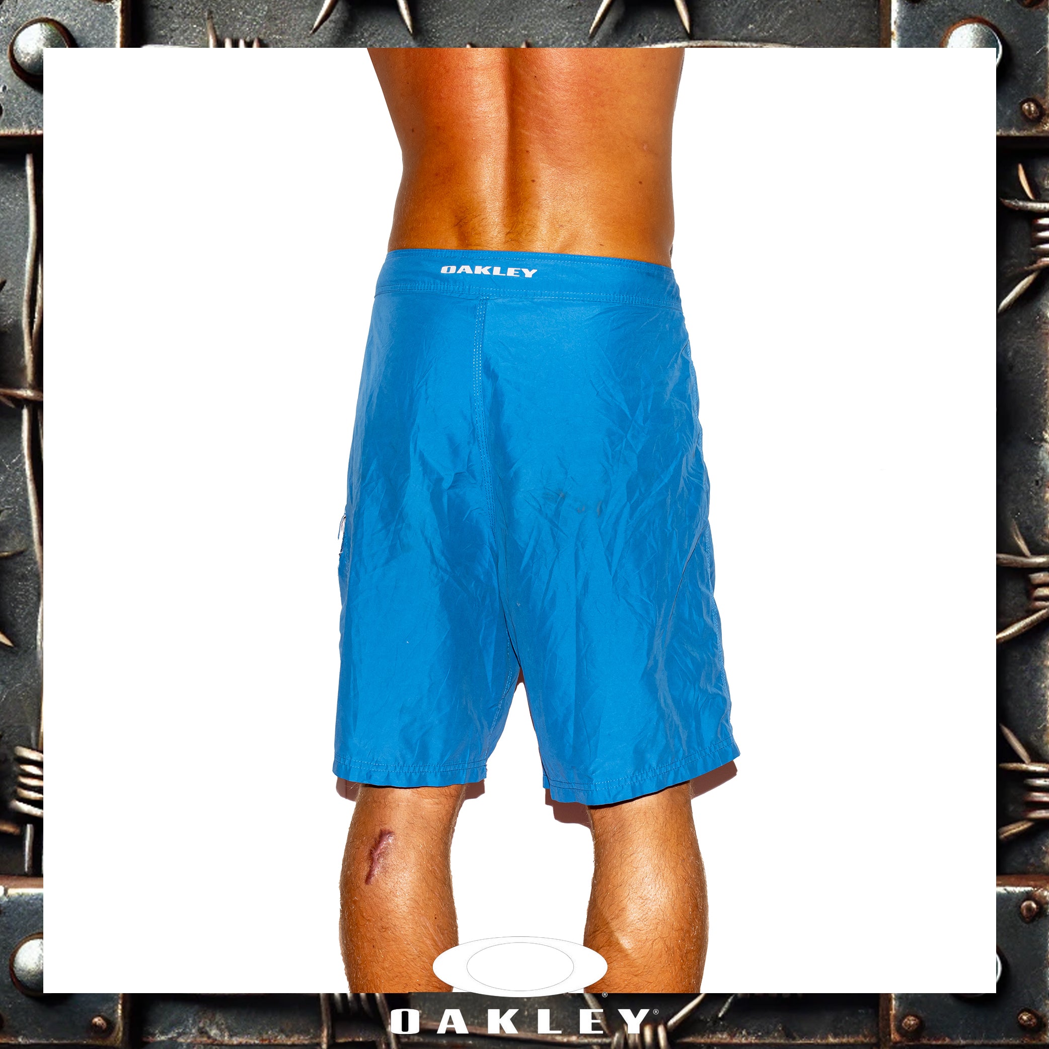 Y2K Oakley "Red Tag" Vault Tech Boardies (36")