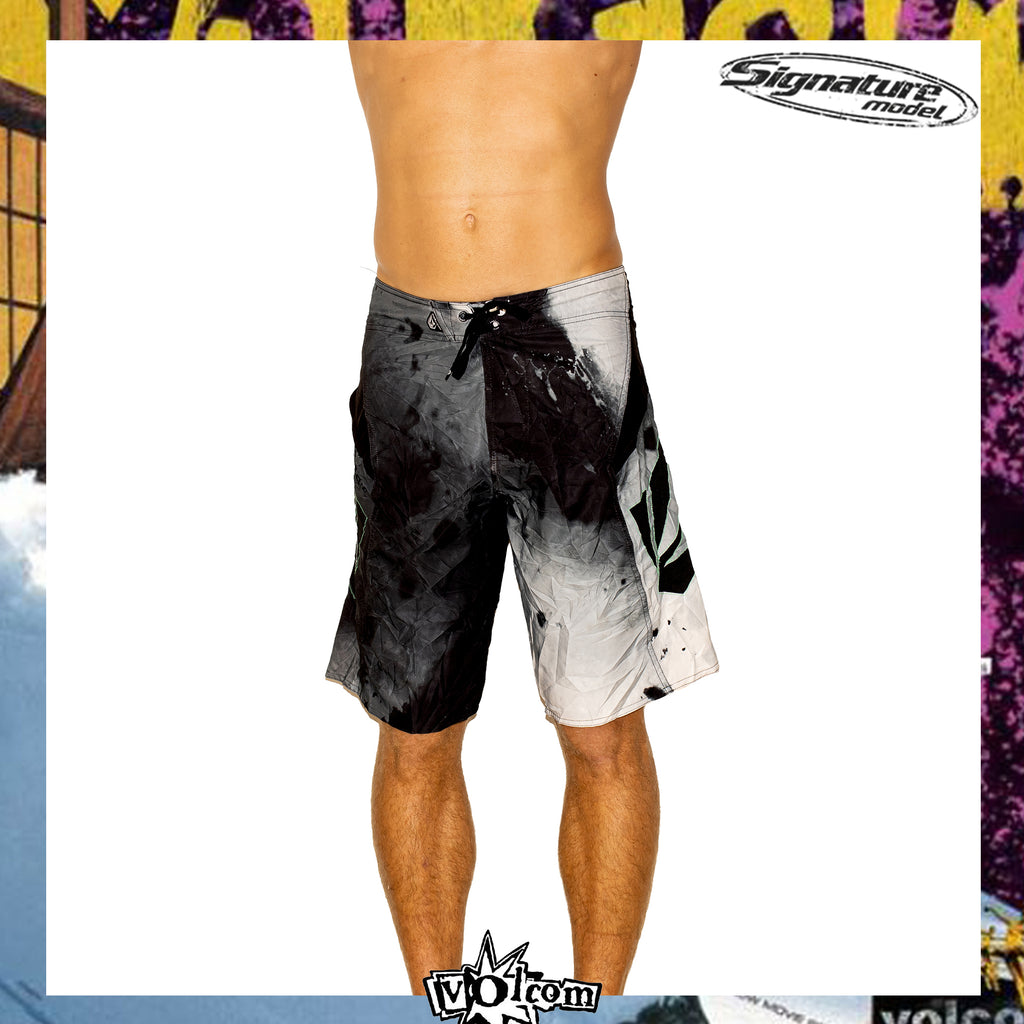 Y2K Volcom "Bruce Irons - Annihilator Signature Series" Boardies (36")